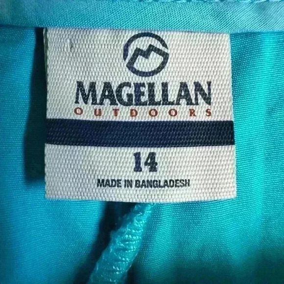 Magellan Women's Size 14 Blue Fish Shorts Spring Summer Cruise Vacation - Picture 8 of 8